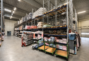 Budapest III. kerület Óbuda önálló telephely, 5666nm-es telken korszerű telephely, 2573nm-es épület kiadó