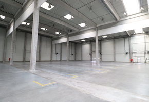 Pest megye Biatorbágy önálló telephely, 7250nm szintterületű iroda-raktár funkciójú épület kiadó