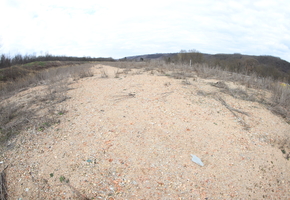 Pest megye Iklad iparterület önálló telephely 22.500nm-es telken 1098nm felújítandó épületegyüttes eladó