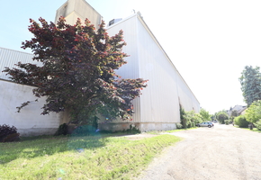 Győr-Moson-Sopron vármegye Győr belvároshoz közel 4 szintes, 6000nm szintterületű épület eladó