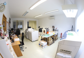 Budapest XVI. kerület önálló telephely, cégközpont, 646nm-es telken 619nm-es épület eladó