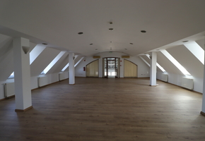 Pest megye Sződ önálló telephely 4HA telken 2777nm raktár, műhely, iroda épület eladó